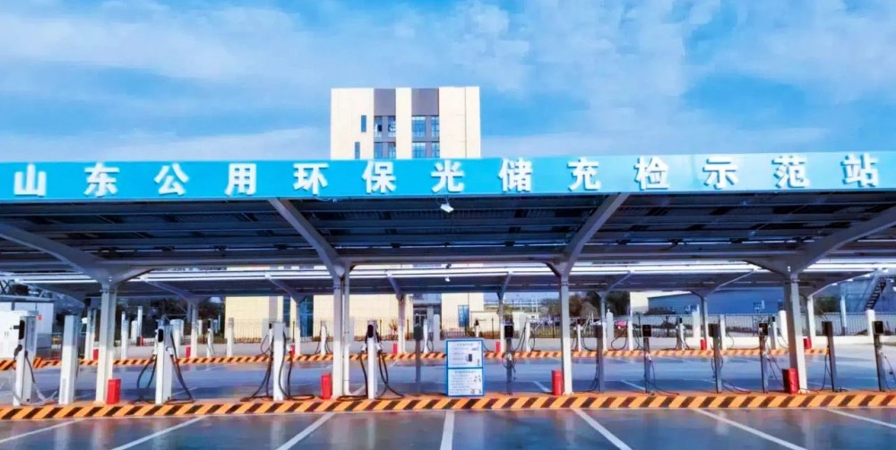 2025年充電樁展會(huì)訊：上海快卜全力打造山東濟(jì)寧首座“光儲(chǔ)充檢超充站”